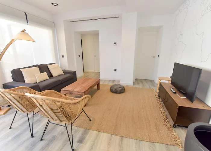 New! Penthouse With 2 Private Terraces